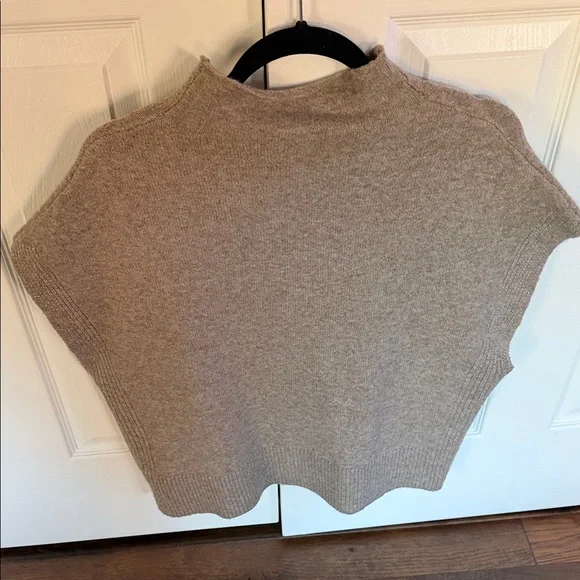 Express Tan Knit Sweater - Picture 3 of 3